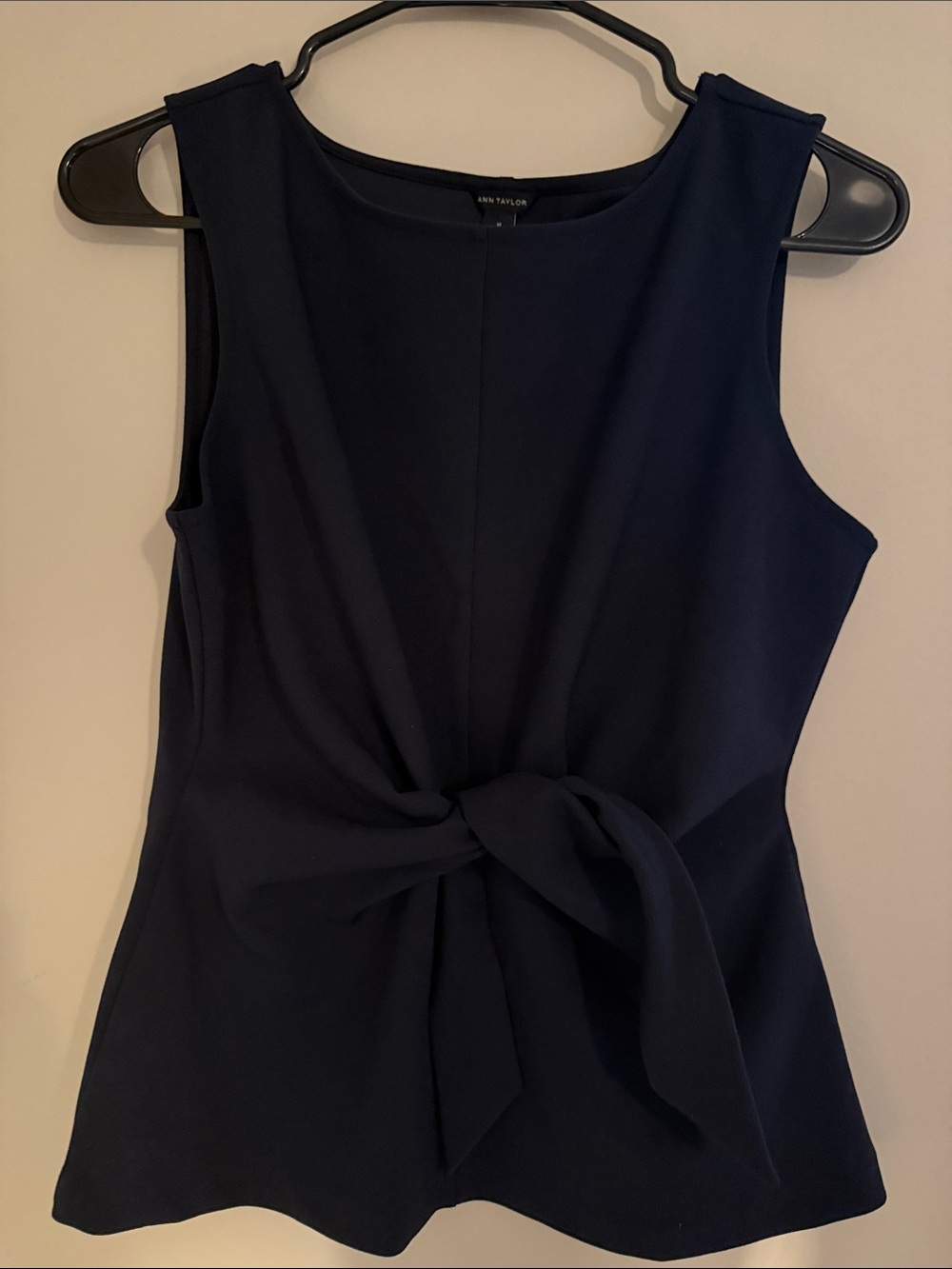 Ann Taylor Navy Sleeveless Tie-Front Camisole Top